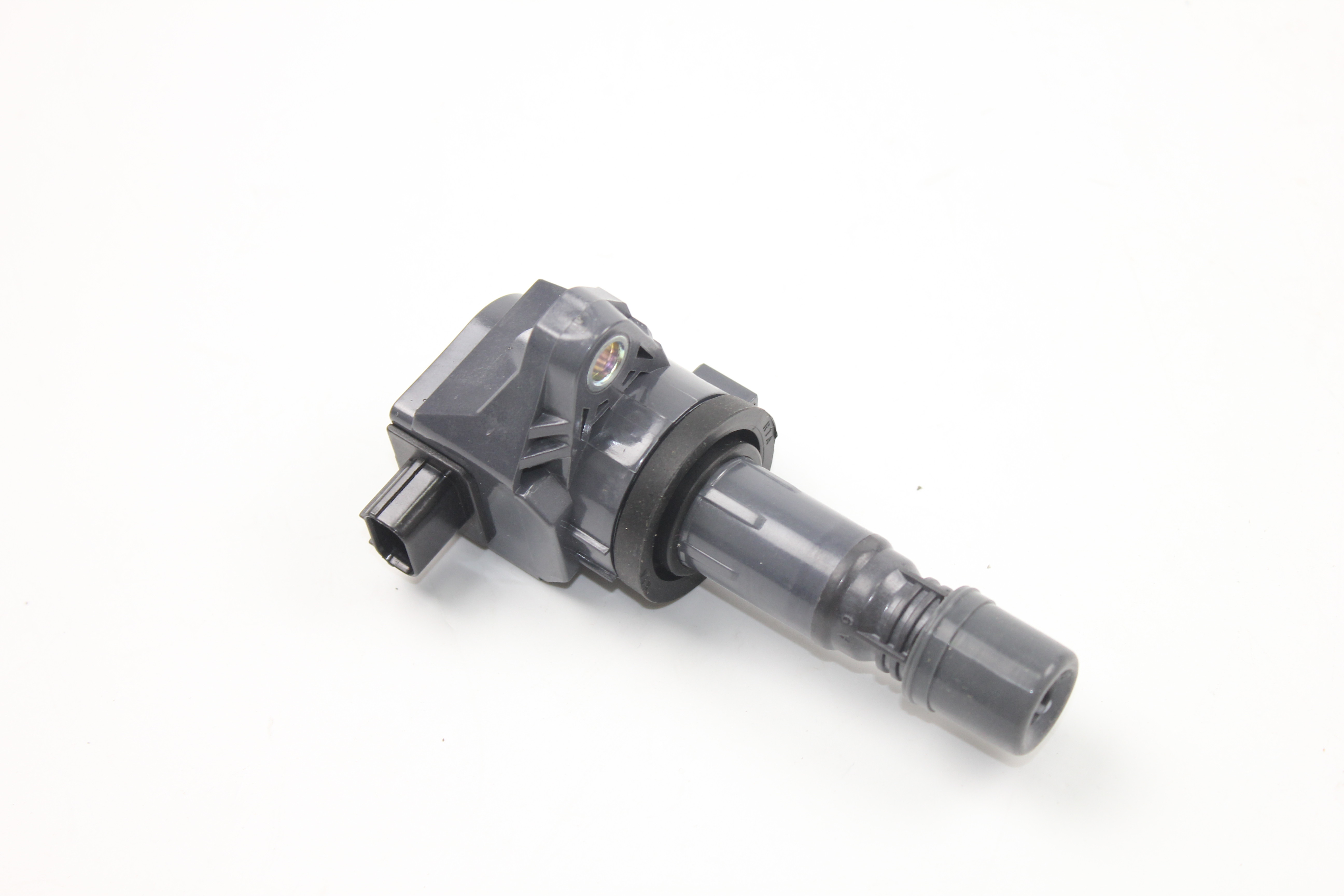 30520 - R40 - 007 	Honda Engine Replacement Parts COIL ASSY., PLUG TOP for CP
